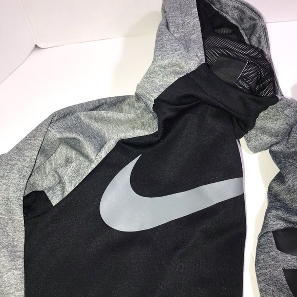 Nike Dri Fit hoodie and sweatpants - Picture 2 of 6